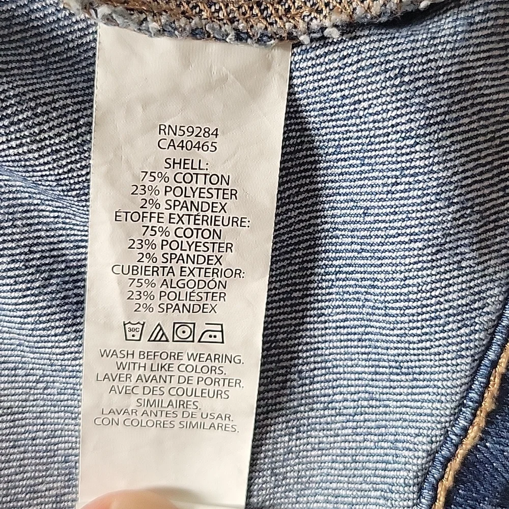 Children's Place Jean Jacket - Size 4 - Picture 5 of 5